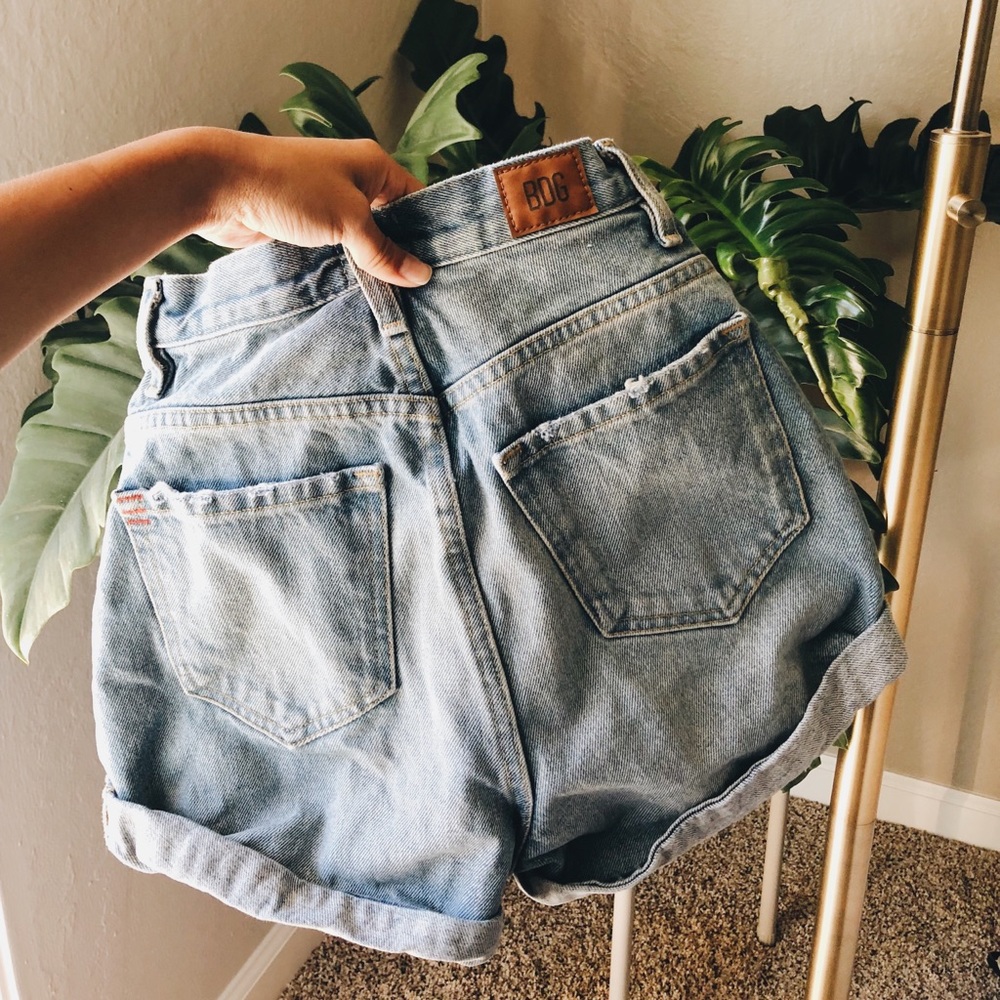 Urban Outfitters BDG MOM HIGH RISE shorts